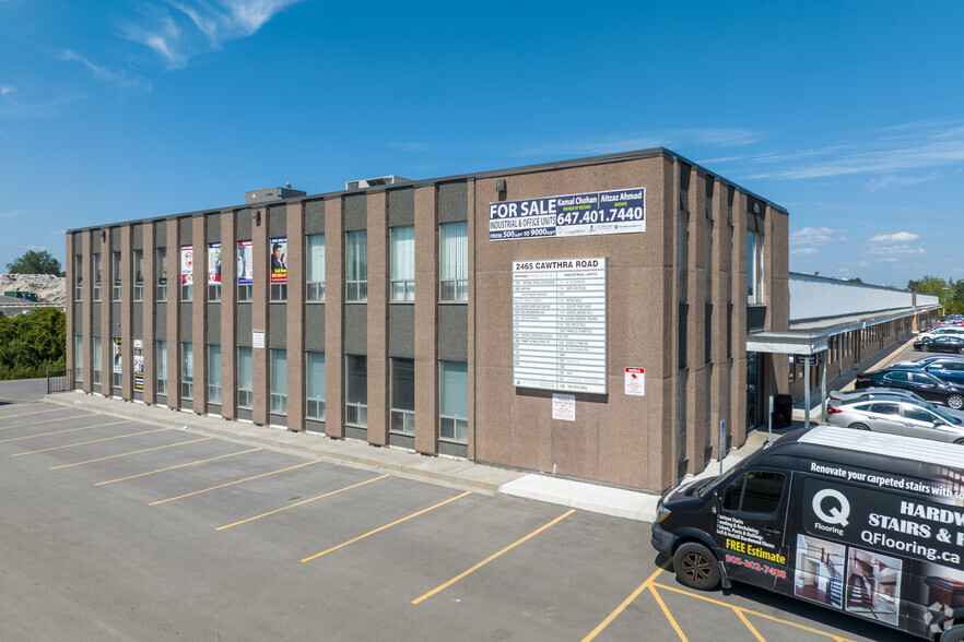 2465 Cawthra Rd, Mississauga, ON for lease - Primary Photo - Image 1 of 14