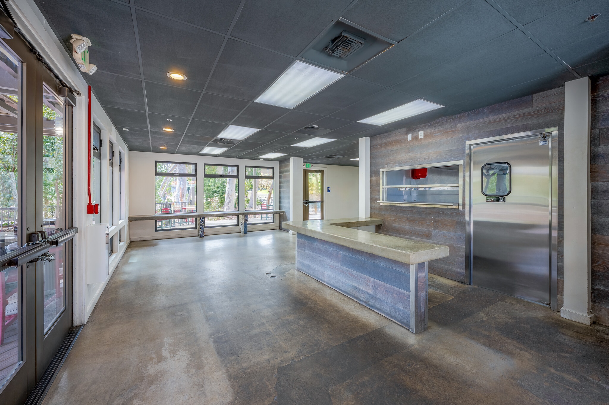 9332 Eucalyptus Grove Ln, La Jolla, CA for lease Interior Photo- Image 1 of 13