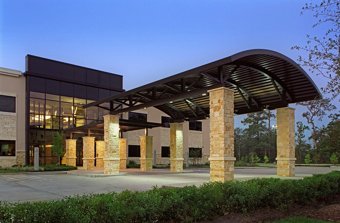 8850 Six Pines Dr, The Woodlands, TX à louer Photo du bâtiment- Image 1 de 10