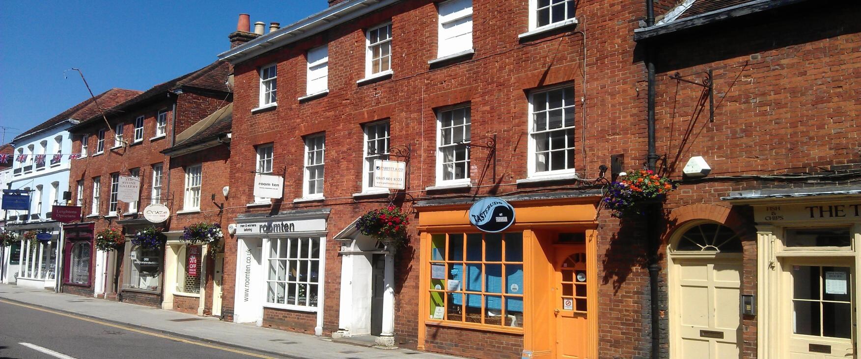 49 Downing St, Farnham à vendre Photo principale- Image 1 de 1