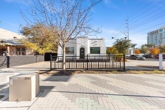 310 Gass Ave, Las Vegas, NV à louer Photo du bâtiment- Image 2 de 32