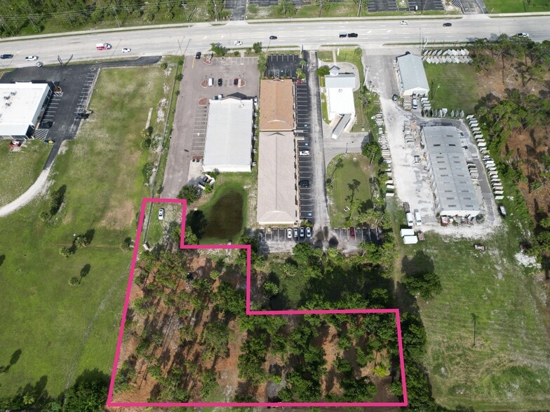 402 Indiana Ave, Englewood, FL à vendre - Aérien - Image 2 de 7