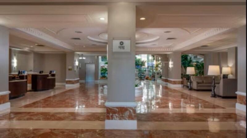 555 NW 62nd St, Fort Lauderdale, FL à vendre - Photo du bâtiment - Image 2 de 8
