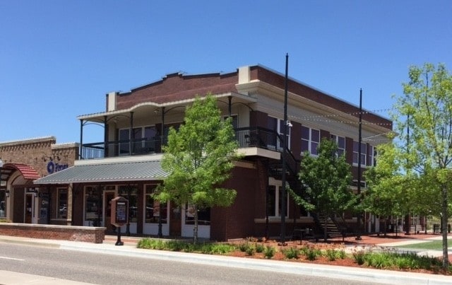 113 N Poydras St, Lewisville, TX for lease - Building Photo - Image 2 of 2