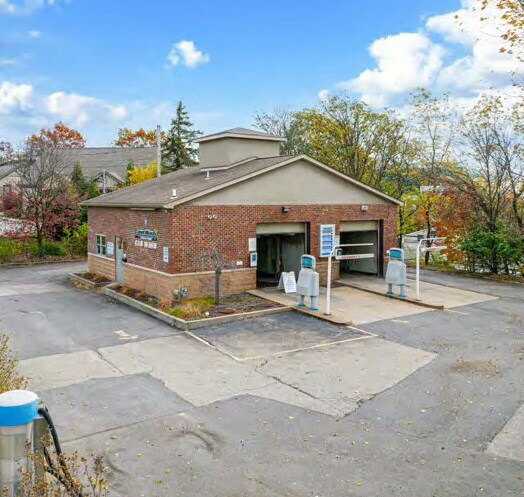 5441 Steubenville Pike, McKees Rocks, PA à vendre - Photo du bâtiment - Image 3 de 13