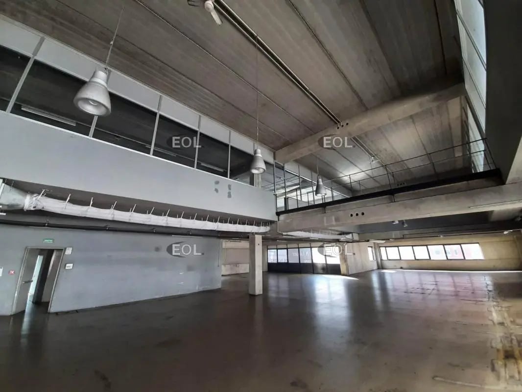 Flex in Ivry-sur-Seine for lease Building Photo- Image 1 of 10