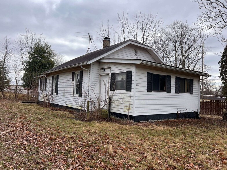 718 N Illinois St, Tilden, IL à vendre - Photo principale - Image 1 de 10