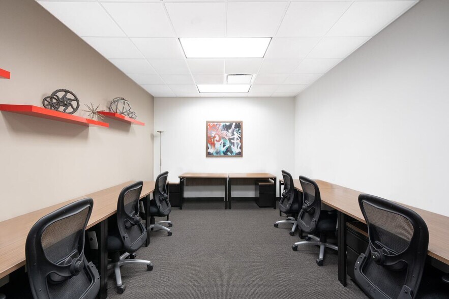 7600 Chevy Chase Dr, Austin, TX à louer - Photo intérieure - Image 3 de 7