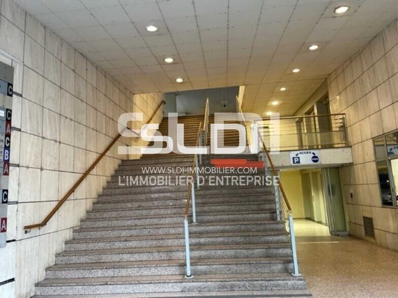 20 Boulevard Eugène Deruelle, Lyon à louer - Hall d’entrée - Image 2 de 8