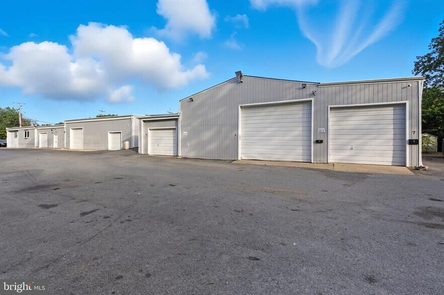 534 Whitesville Rd, Jackson, NJ à louer - Photo du bâtiment - Image 3 de 30