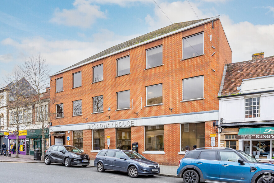 4-8 The Broadway, Newbury for lease - Primary Photo - Image 1 of 3