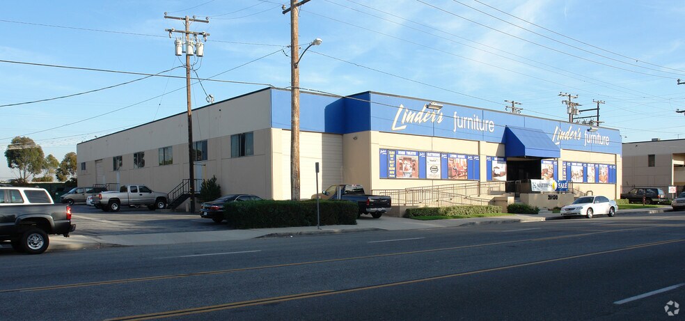 20130 Hamilton Ave, Torrance, CA à louer - Photo du bâtiment - Image 3 de 5