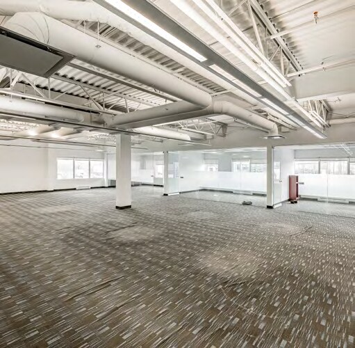 4590-4600 Boul De La Côte-Vertu, Saint-Laurent, QC à louer Photo intérieure- Image 1 de 5