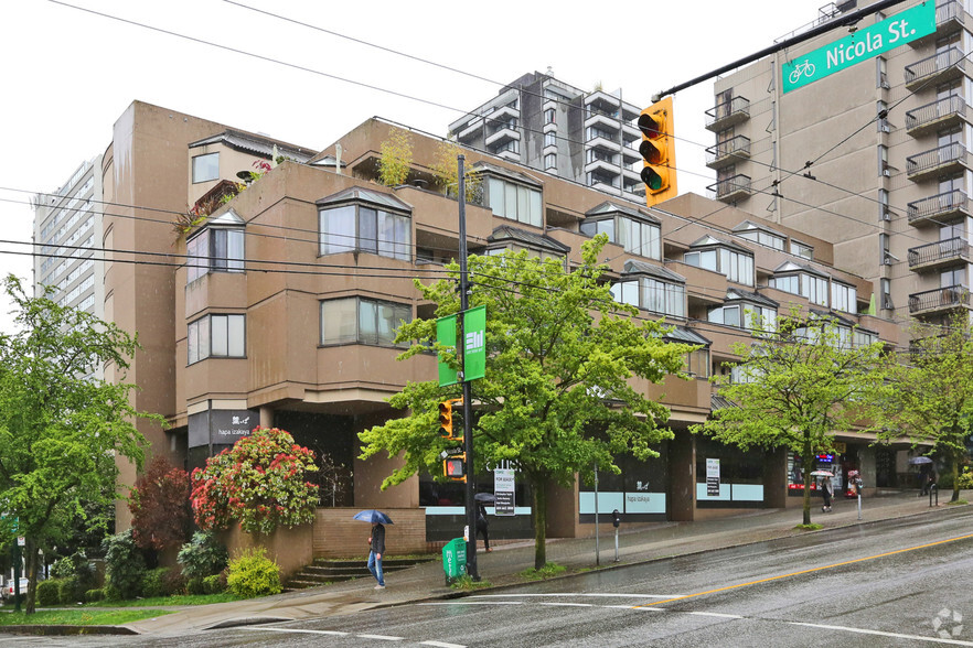 1455-1487 Robson St, Vancouver, BC à vendre - Photo principale - Image 1 de 8