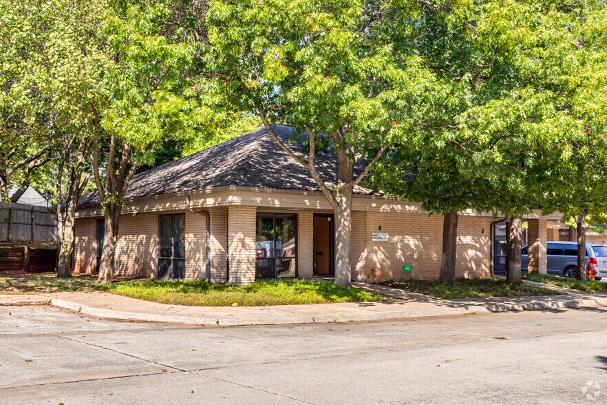 2932 NW 122nd St, Oklahoma City, OK à louer - Photo principale - Image 1 de 15