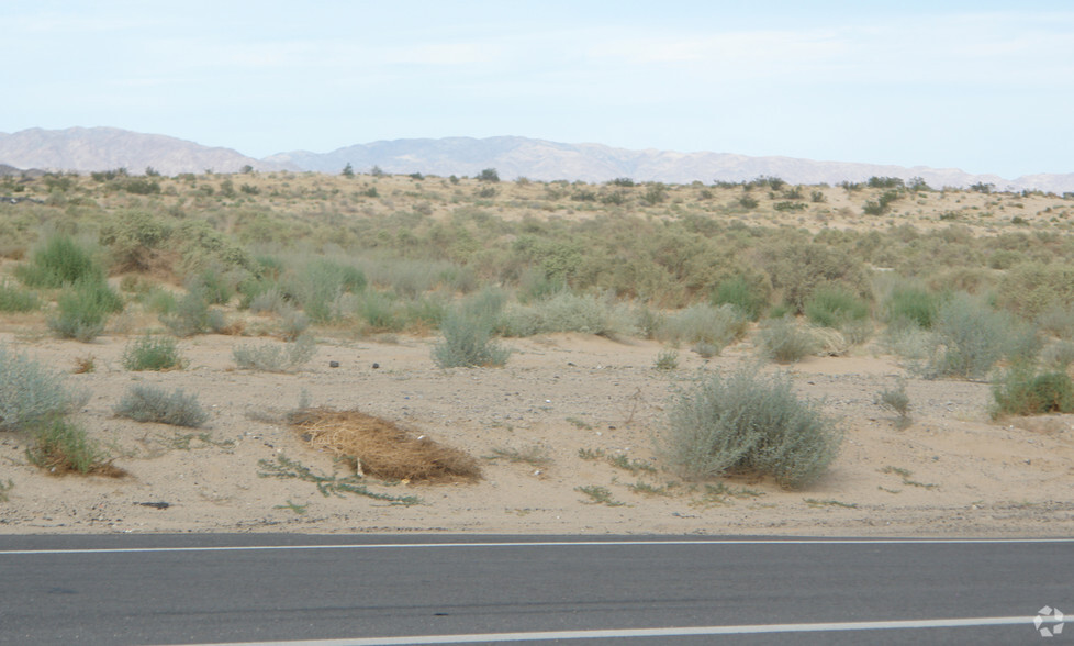 Amboy Rd & Adobe Rd, Twentynine Palms, CA à vendre - Photo du bâtiment - Image 1 de 5