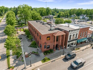 Plus de détails pour 107 S Main St, Almont, MI - Commerce de détail à vendre