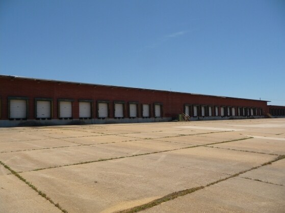 3406 W Main St, Tupelo, MS à louer - Photo du bâtiment - Image 2 de 8