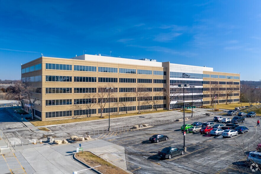 6501 Beacon Dr, Kansas City, MO for lease - Building Photo - Image 2 of 4