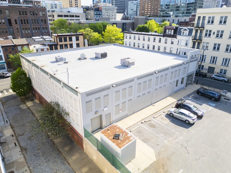 2301 Walnut St, Philadelphia, PA for sale - Building Photo - Image 2 of 12