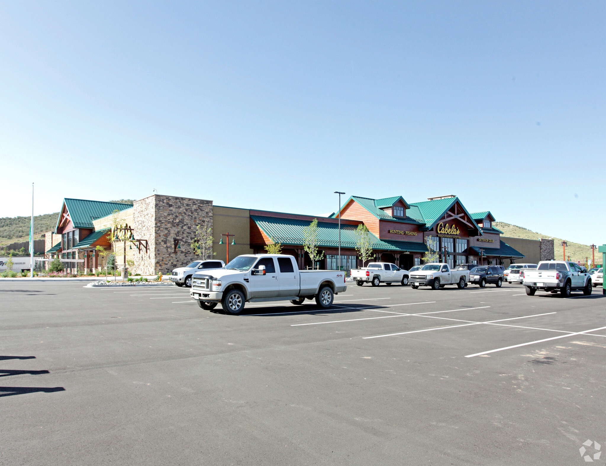 10670 Cabela Ave, Lone Tree, CO for sale Primary Photo- Image 1 of 5