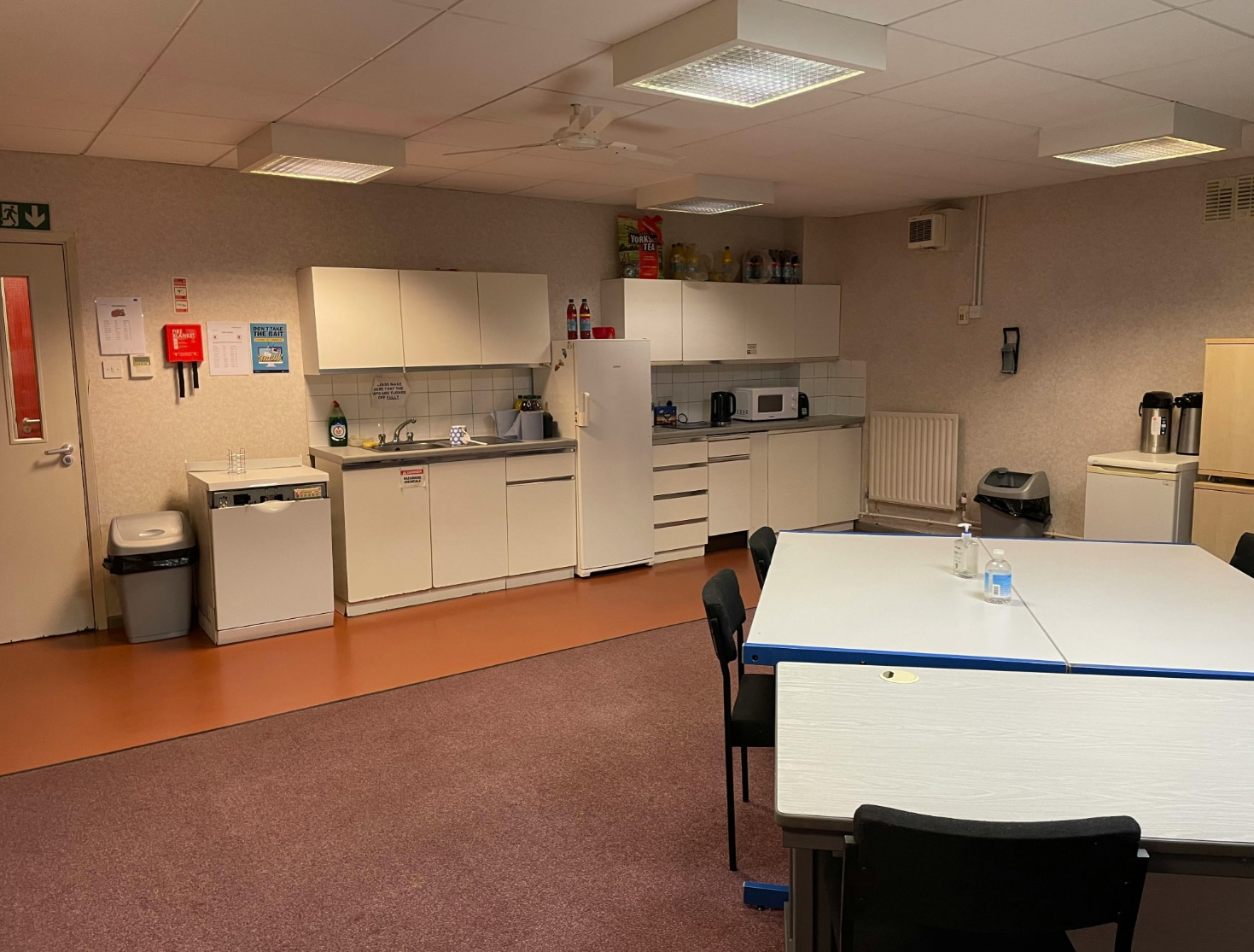 25 Albion St, Stoke On Trent for lease Interior Photo- Image 1 of 2