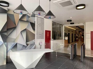 Plus de détails pour Bureau, Local d'activités à louer