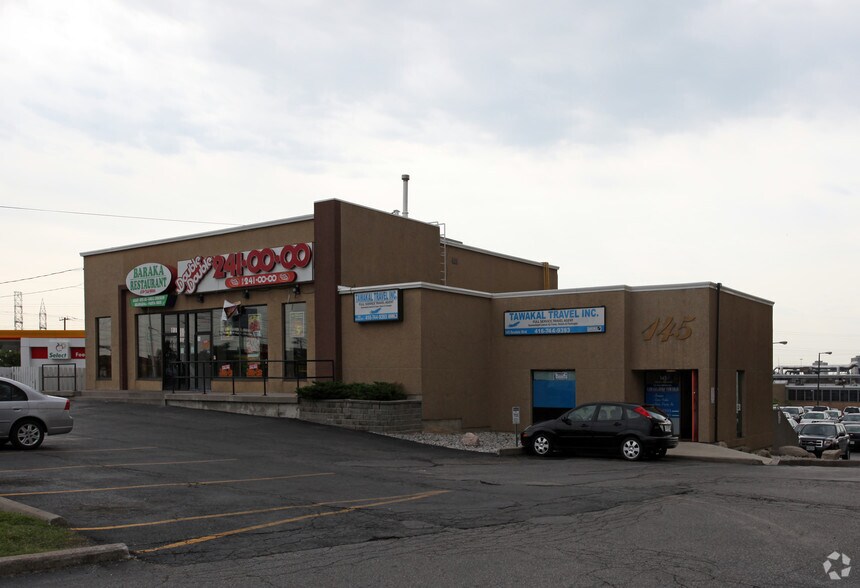 145 & 155 Rexdale Blvd portefeuille de 2 propriétés à vendre sur LoopNet.ca - Photo principale - Image 1 de 2