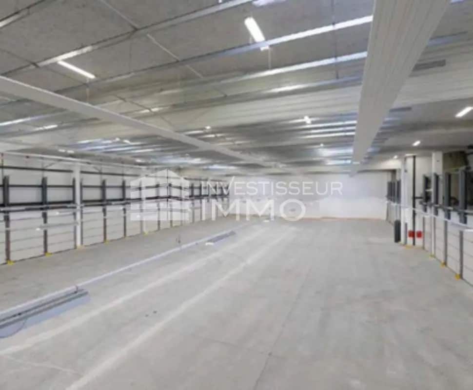 Flex in Le Blanc-Mesnil for lease Interior Photo- Image 1 of 5