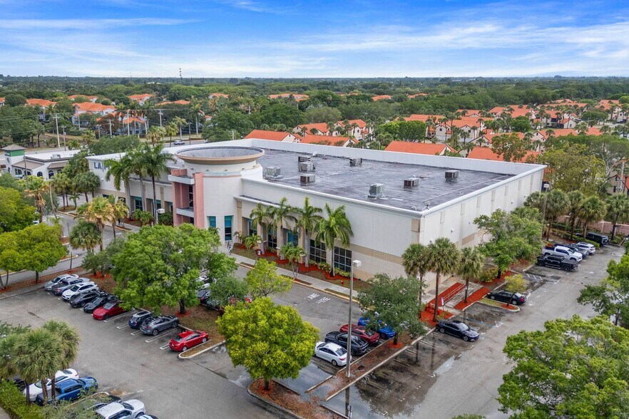 2290 N Congress Ave, Boynton Beach, FL à vendre - Photo du bâtiment - Image 2 de 6