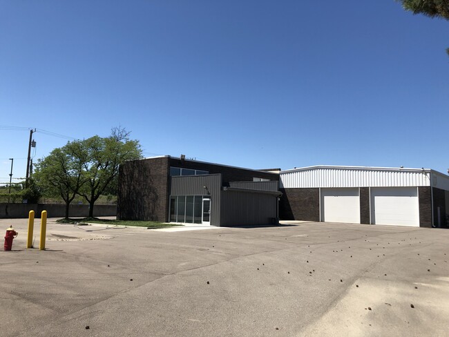 More details for 21375 Telegraph Rd, Southfield, MI - Industrial for Lease