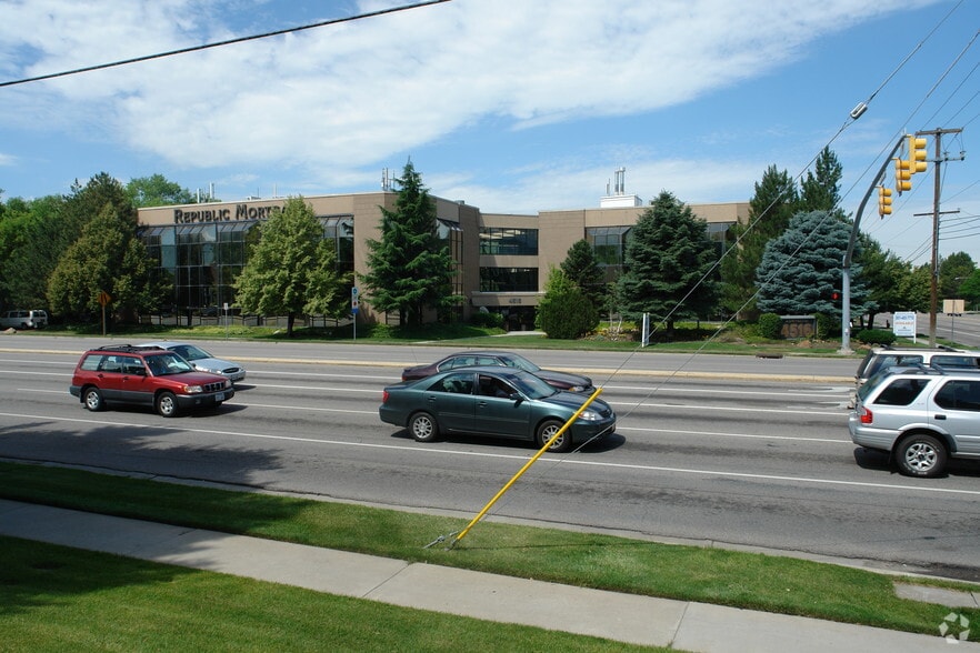 4516 S 700 E, Salt Lake City, UT for lease - Building Photo - Image 3 of 13