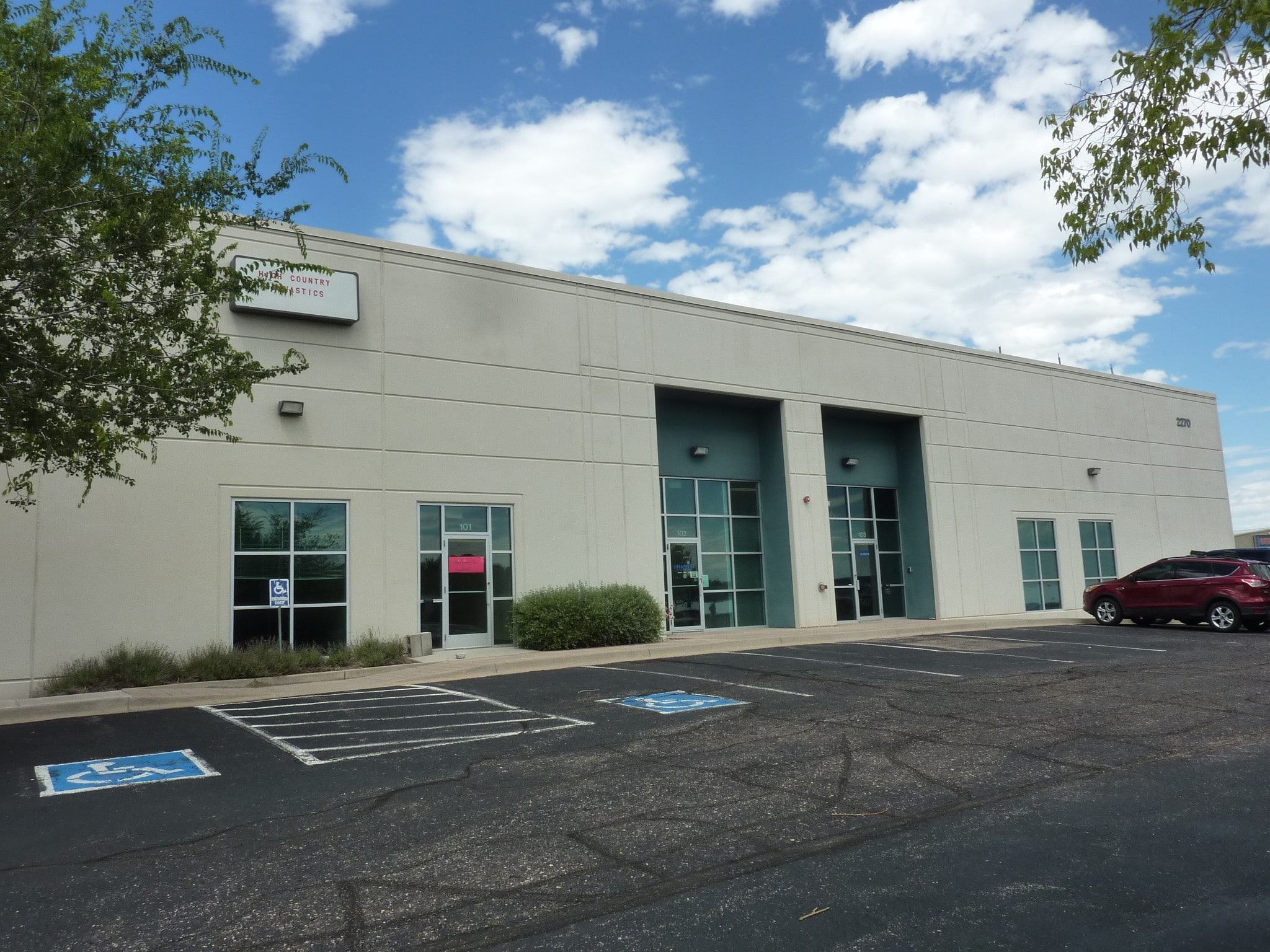2270 W Garden Of The Gods Rd, Colorado Springs, CO for lease Primary Photo- Image 1 of 8