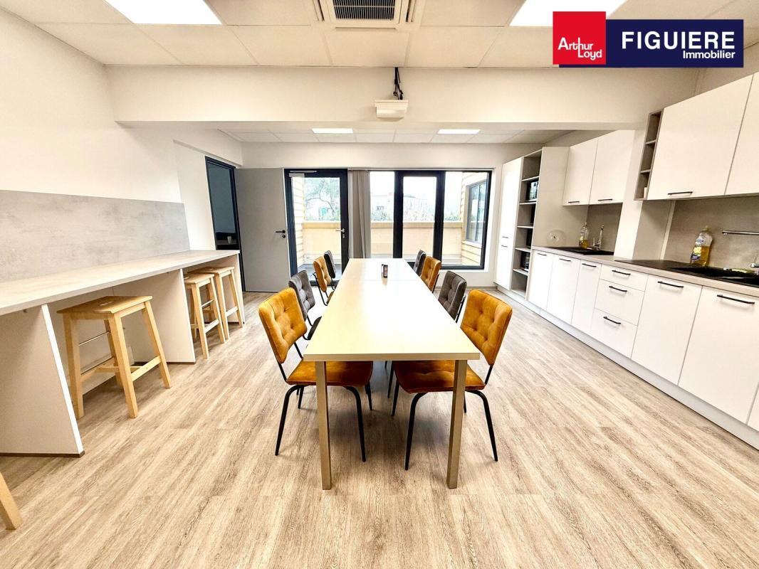 Office in Vitrolles for lease Building Photo- Image 1 of 18