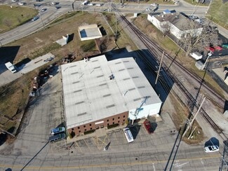 Plus de détails pour 4012 Main St, Mchenry, IL - Industriel à vendre