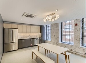 444 N Orleans St, Chicago, IL for lease Interior Photo- Image 2 of 5