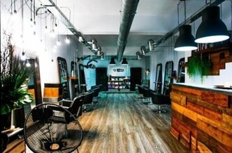 Retail in Badalona, Barcelona for lease Interior Photo- Image 1 of 10