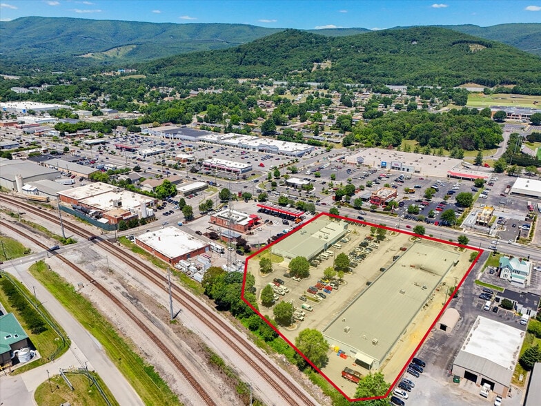 1300-1338 W Main St, Salem, VA for lease - Aerial - Image 2 of 5