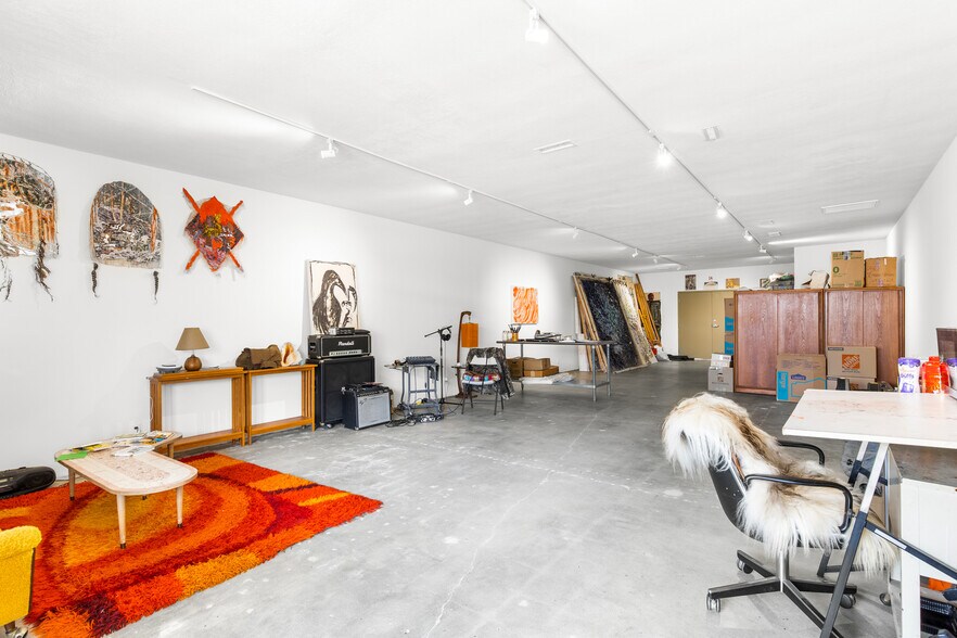623-625 W 9th St, San Pedro, CA à louer - Photo intérieure - Image 2 de 6