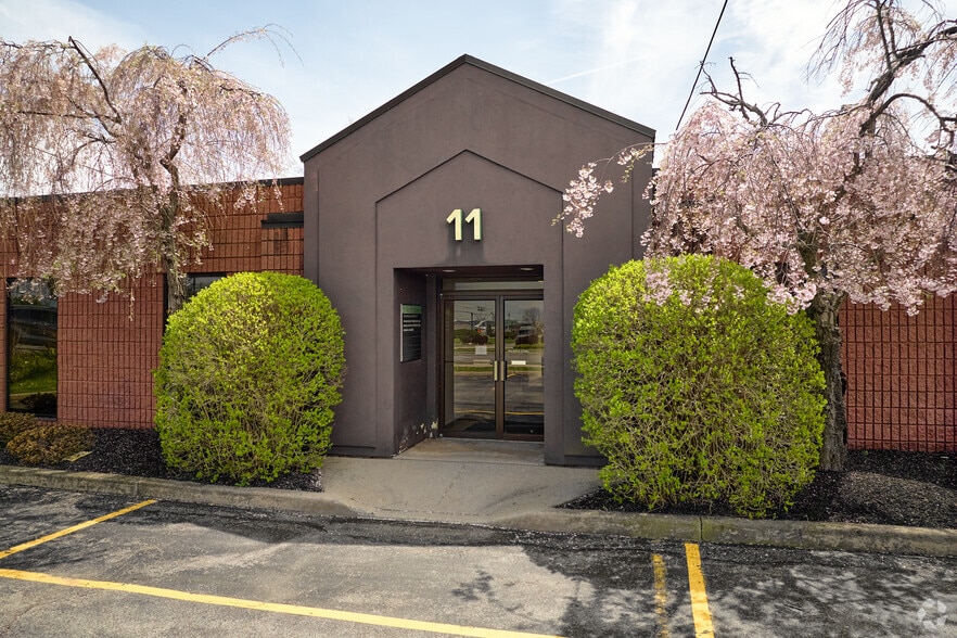 11 North St, Canandaigua, NY for lease - Building Photo - Image 3 of 6