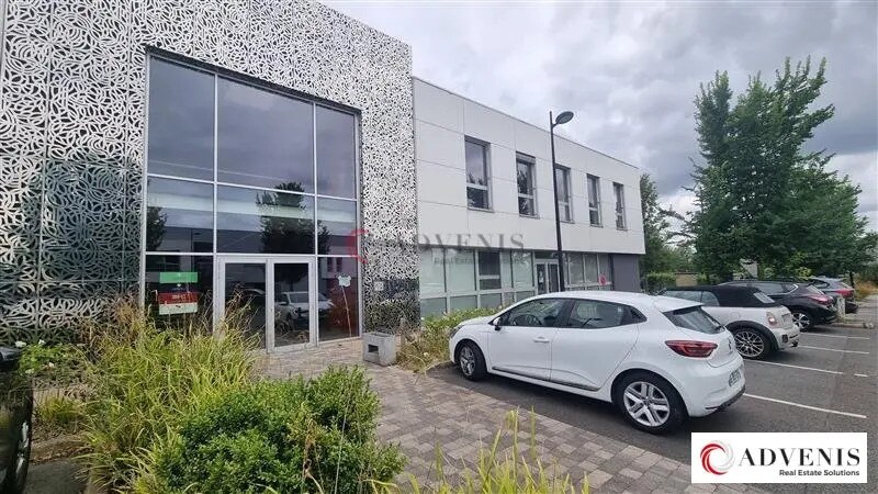 Bureau dans Sainghin-en-Mélantois à louer Photo du bâtiment- Image 1 de 12