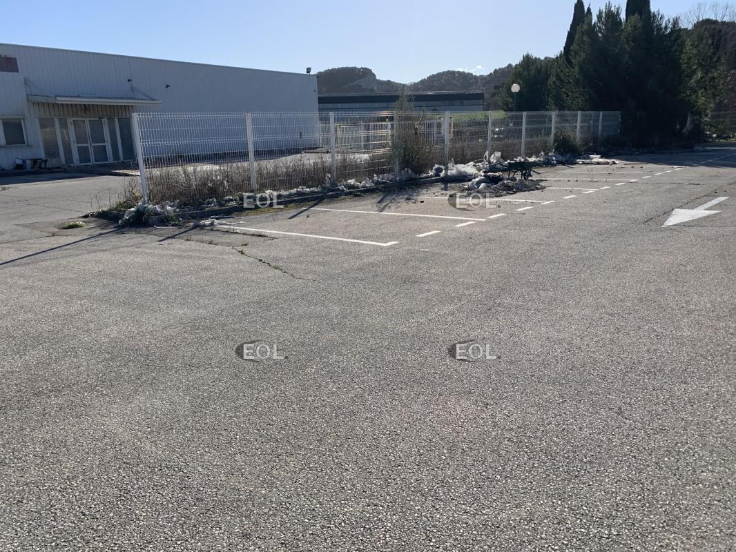 Flex in Bouc-Bel-Air for lease Building Photo- Image 1 of 6