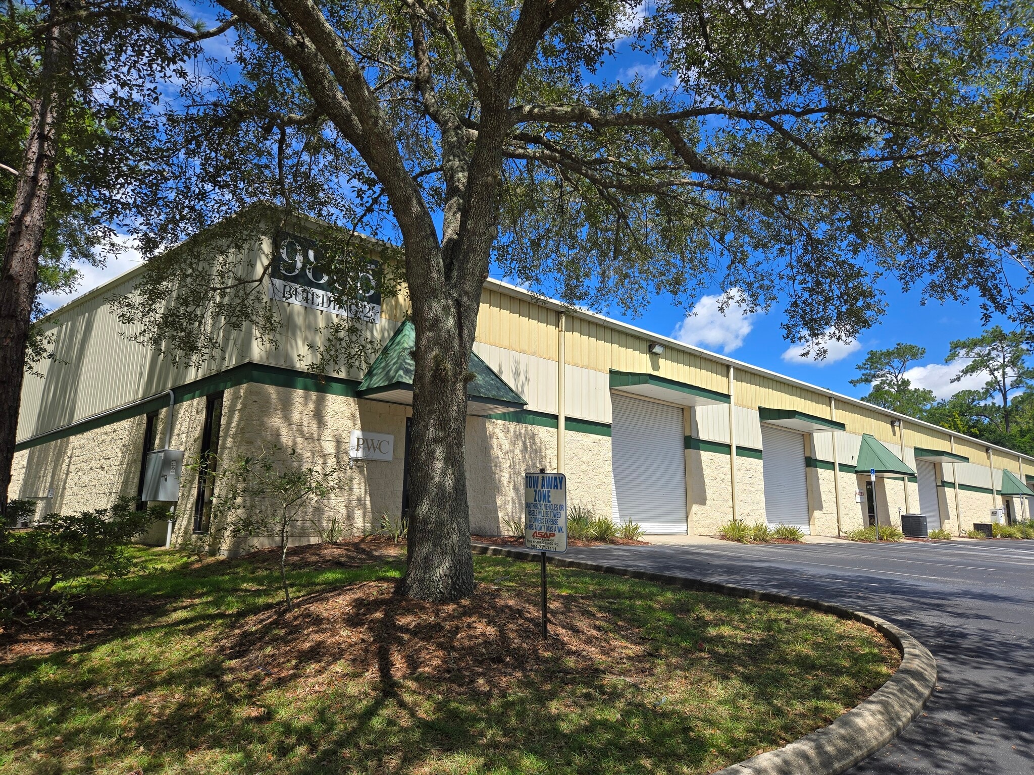9855 Mining Dr, Jacksonville, FL for lease Primary Photo- Image 1 of 7