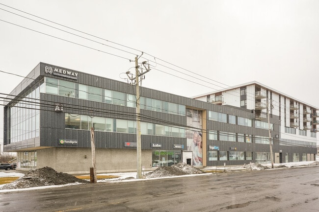Plus de détails pour 6750 Boul Guillaume-Couture, Lévis, QC - Bureau, Commerce de détail à louer