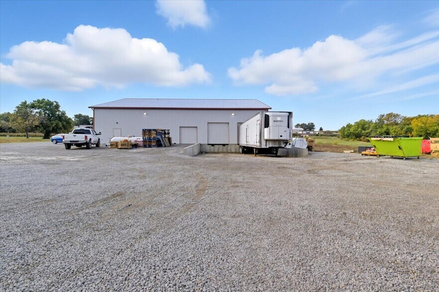 105 N Broadway St, Syracuse, MO à vendre - Photo du bâtiment - Image 3 de 25