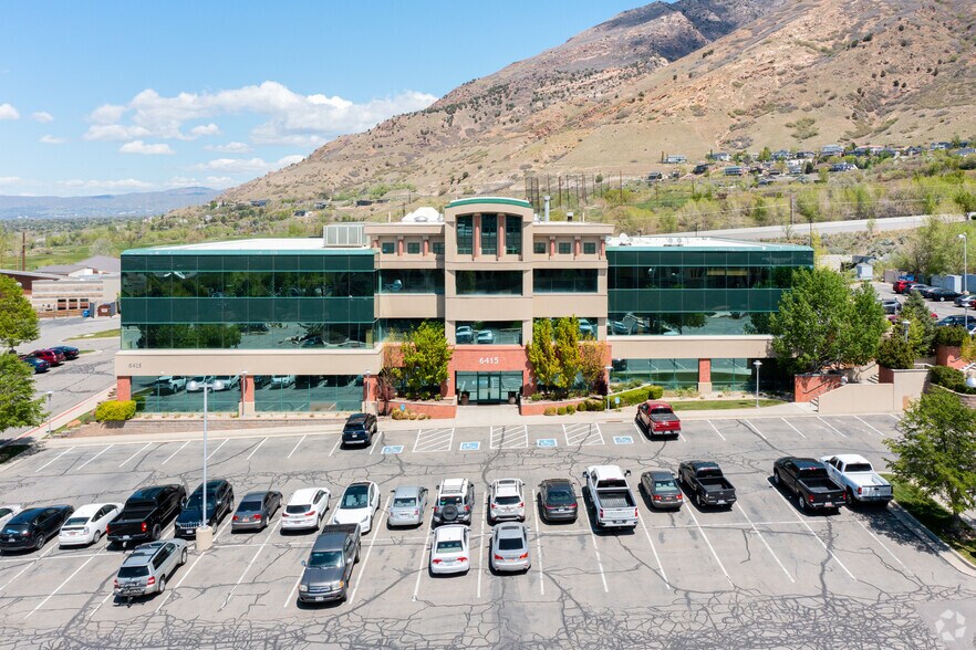6415 S 3000 E, Salt Lake City, UT à louer - Photo du bâtiment - Image 2 de 4