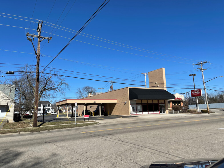 951 Patterson Rd, Dayton, OH à vendre - Photo du bâtiment - Image 1 de 1