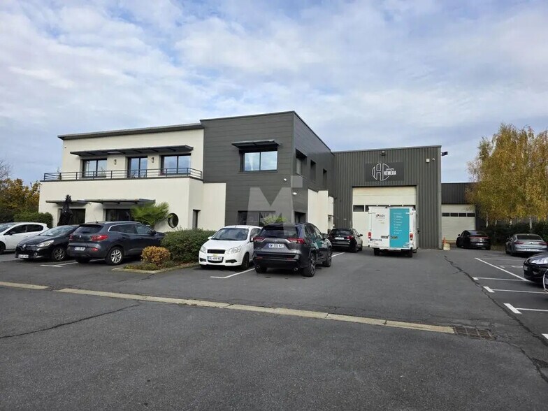 Bureau dans Cesson à louer - Photo du bâtiment - Image 2 de 10