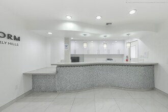 435 N Roxbury Dr, Beverly Hills, CA à louer Photo intérieure- Image 2 de 16