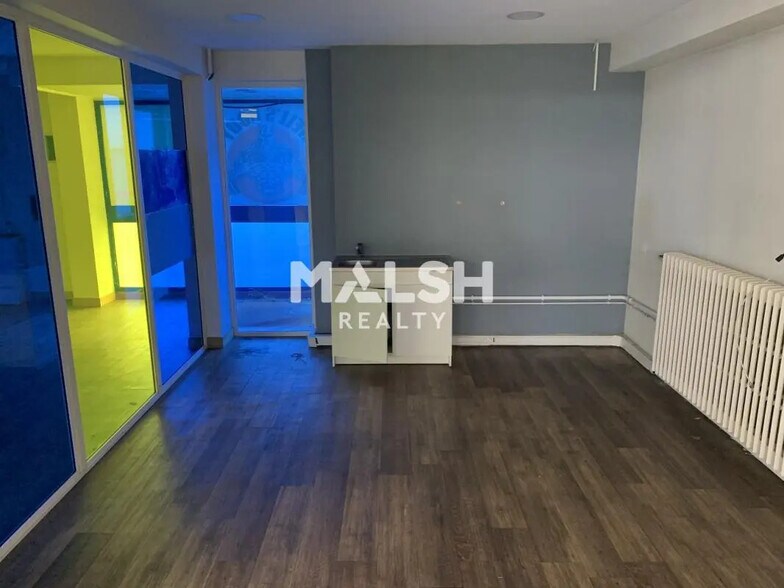 Flex dans Rillieux-la-Pape à louer - Photo du bâtiment - Image 2 de 12